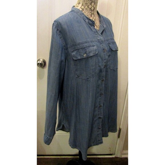 Velvet Heart Shirt NWT Blue Denim Blouse Button Front Womens Size L - Picture 5 of 7